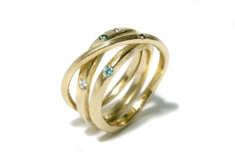 Kaprifol Ring Triple Gold Diamonds